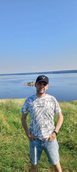  ,   Ruslan, 41 ,   ,   , c 