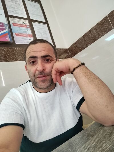  ,   Levon, 40 ,   ,   