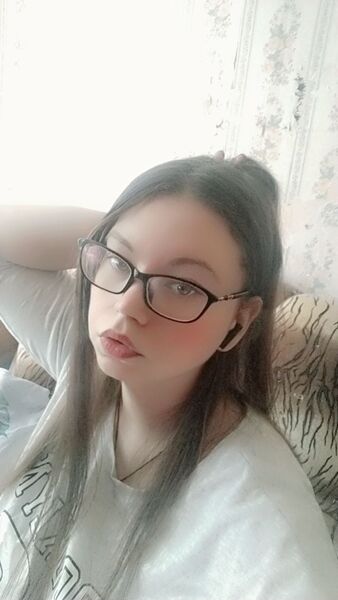 ,   Isnelia, 28 ,   