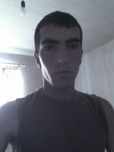  ,   Alexs, 42 ,   