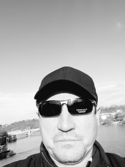  Praha,   Yuri, 45 ,   ,   