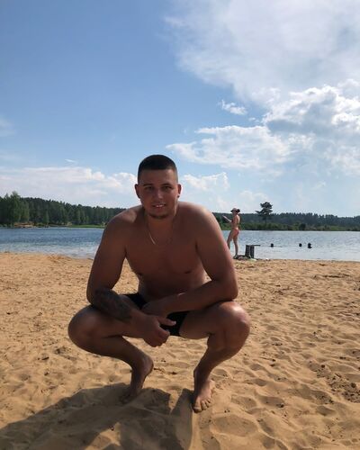  ,   Maxim, 28 ,     , c 