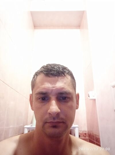  ,   Ilya, 38 ,   ,   