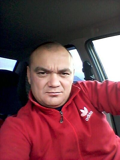  ,   Azat, 43 ,  