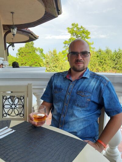  ,   Marcel, 38 ,     , c 