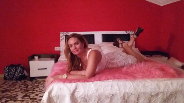  ,   Valeria, 42 ,   ,   , c 