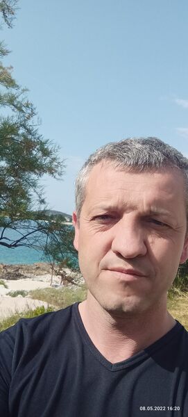  Benesov,   , 44 ,   ,   