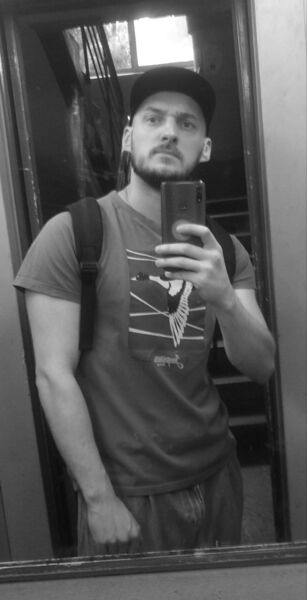  ,   Oleg, 32 ,   ,   , 
