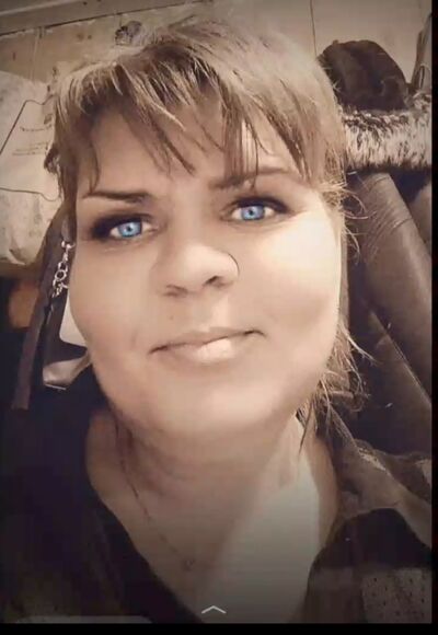  ,   Tatsiana, 42 ,   c 