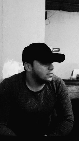  ,   Zaur, 31 ,   ,   , c 