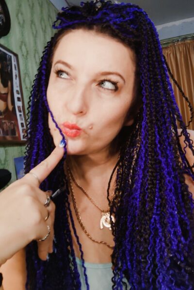  ,   Roxie, 35 ,   ,   , c , 