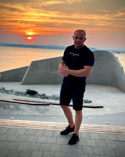  ,   No name, 37 ,   ,   , c 