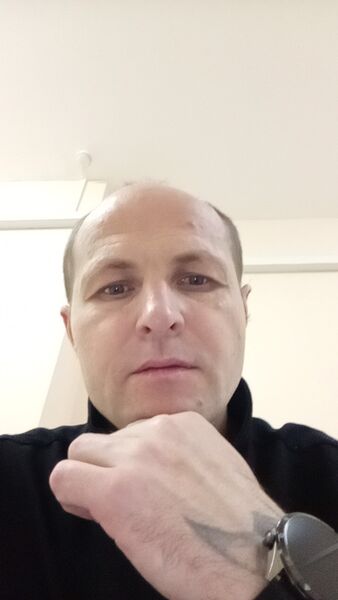  ,   Pawel, 39 ,   ,   