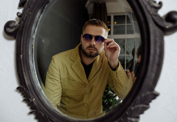  ,   VLADIMIR, 35 ,   ,   , c 