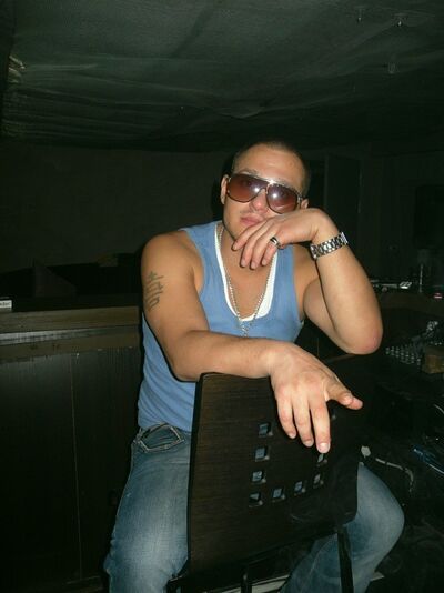  ,   Vk Robert Mr, 42 ,   