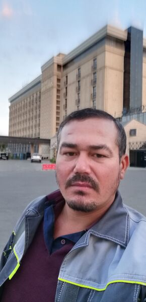  ,   Aziz, 37 ,   ,   , c 
