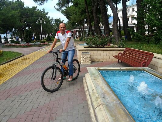  ,   OLEG, 46 ,  