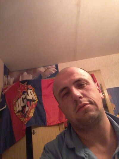   ,   Laki, 42 ,  