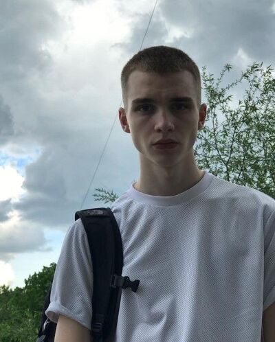  ,   Ivan, 27 ,  
