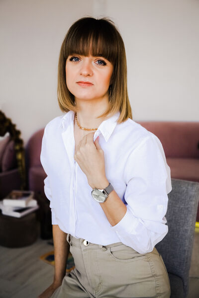  ,   Sveta, 38 ,   ,   