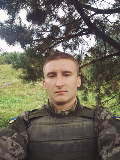 ,   Serhiy, 32 ,   