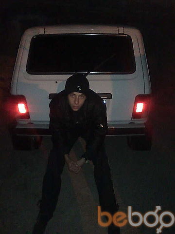  ,   G U G O, 32 ,   