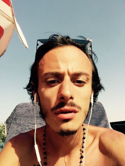  ,   Lucca, 32 ,   ,   , c 
