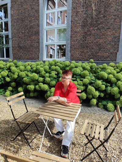  Sint-Truiden,   , 27 ,   c , 