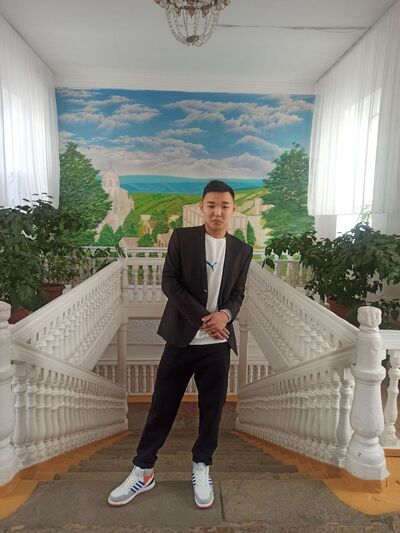  -,   VITALIY, 19 ,   ,   