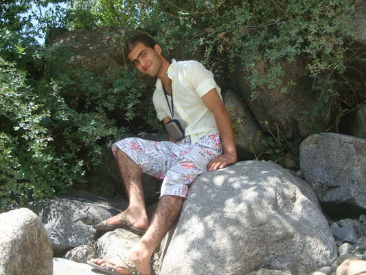  -,   Shodmon, 32 ,   