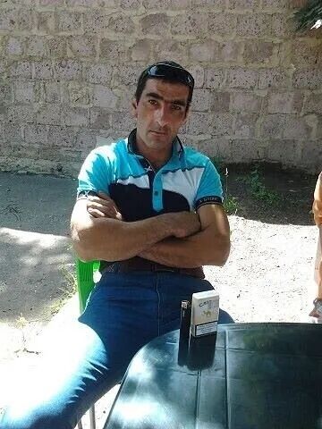  ,   Artur, 43 ,   ,   