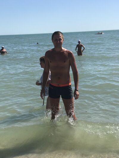  ,   Denis, 36 ,     , c 