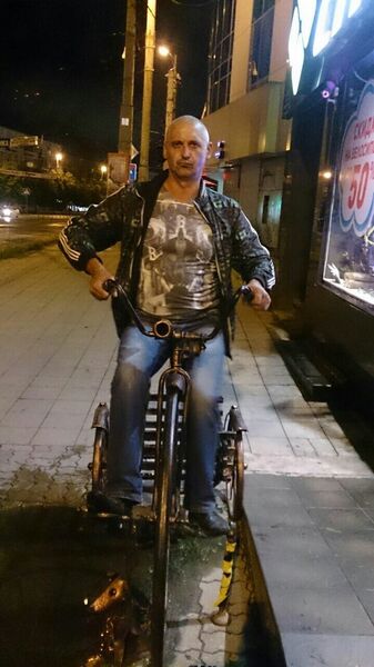  ,   Andron, 52 ,   