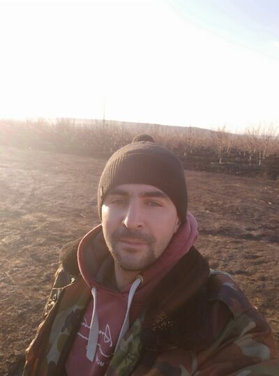  ,   Ը, 32 ,   ,   , c 