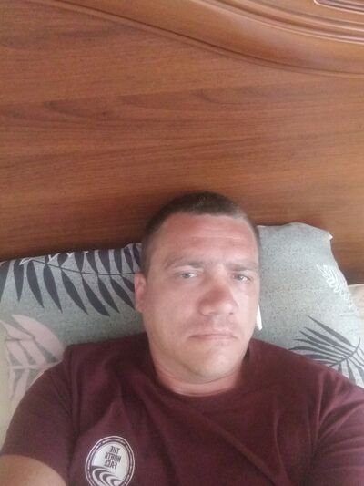  ,   Sergei, 40 ,   