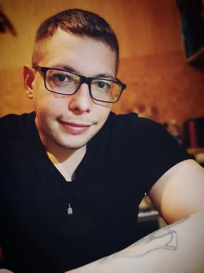  ,   Denis, 28 ,   , 