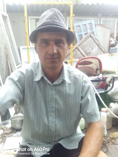  ,   Mixail, 46 ,   c 