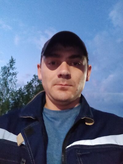  ,   Azik, 35 ,  