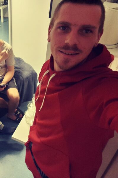  ,   Maxim, 27 ,   ,   
