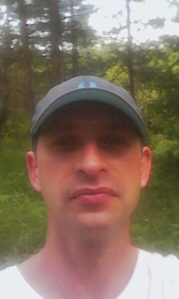  ,   Alex San Der, 42 ,   ,   , c 
