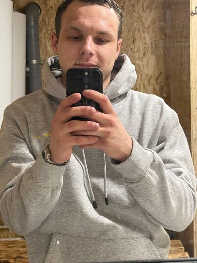  ,   Pablo, 23 ,   ,   