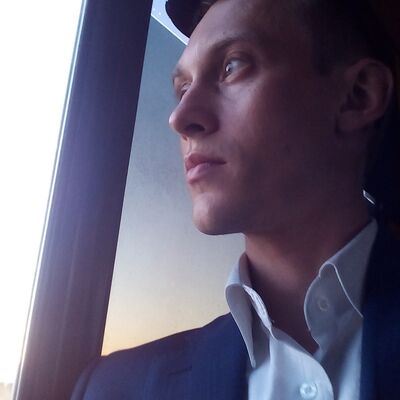  ,   Maksym, 39 ,   