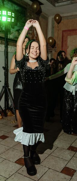  -,   , 32 ,   ,   , c 