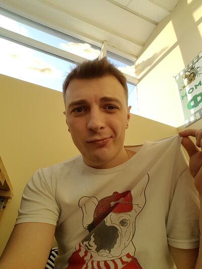  ,   Nikolas, 33 ,   