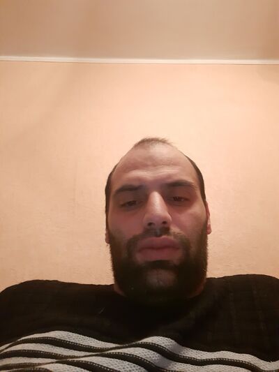  ,   Artur, 39 ,   ,   