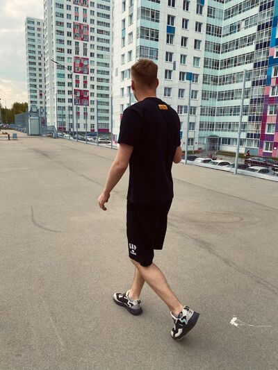  ,   Artem, 30 ,   ,   