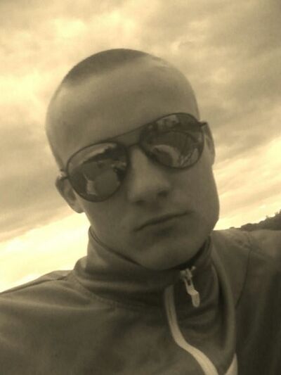  ,   Andrei, 32 ,   ,   , c 