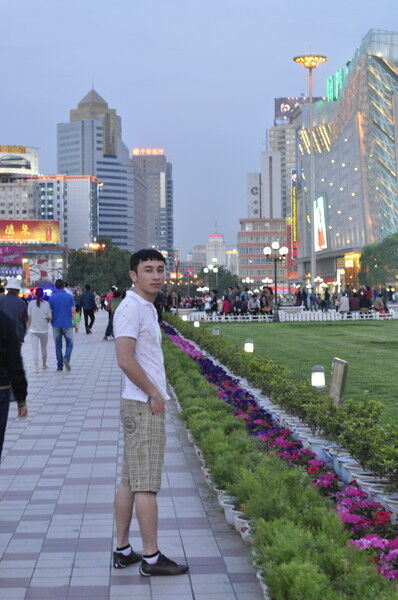  ,   Maksat, 37 ,   ,   , c 