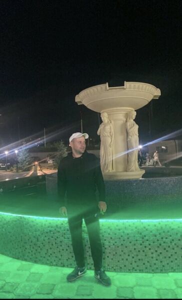  ,   Vlad, 39 ,   ,   