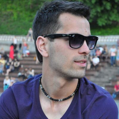 ,   Alex, 37 ,   